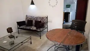 450 Sq.Ft. Apartment Room for Rent –Narahenpita