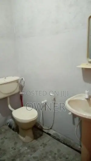 450 Sq.Ft. Apartment Room for Rent –Narahenpita