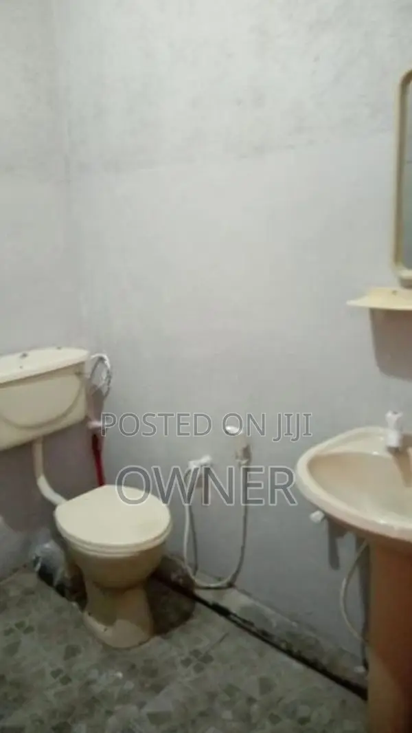 450 Sq.Ft. Apartment Room for Rent –Narahenpita