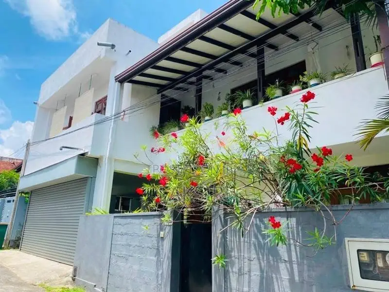3 Bedrooms 1st Floor Luxury House Rent Stanley Thelkarathna M.W Nugego