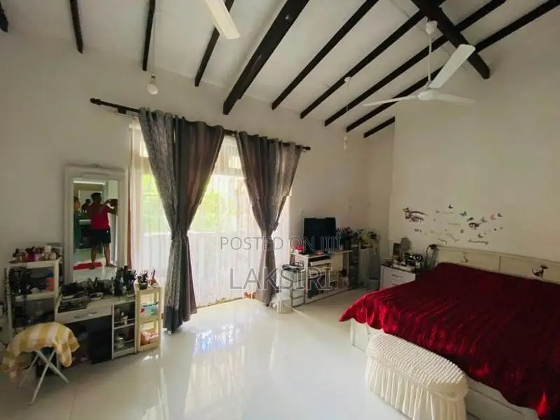 3 Bedrooms 1st Floor Luxury House Rent Stanley Thelkarathna M.W Nugego