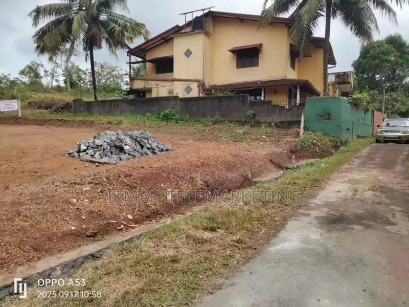 Land for Sale in Kesbewa