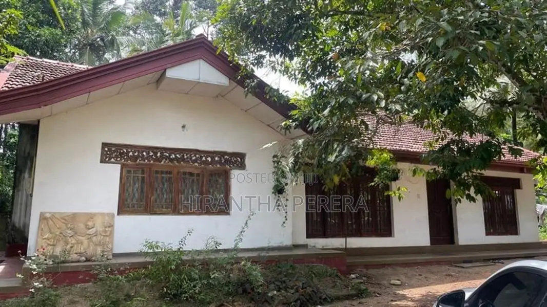 House For Sale In Thihariya Nittambuwa