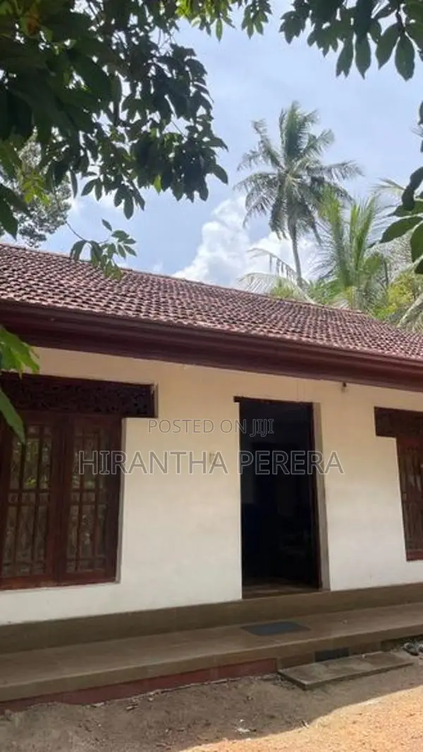 House For Sale In Thihariya Nittambuwa