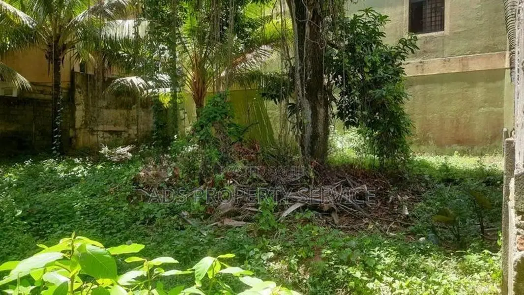11.4 ph Superb Square Type Bare Land For Sale In Mount Lavinia