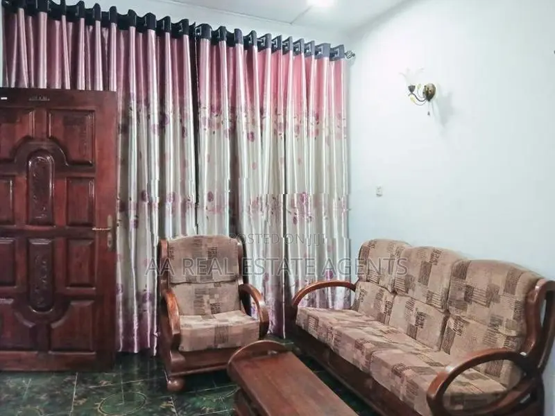 Two Storey House for Sale in Wellampitiya