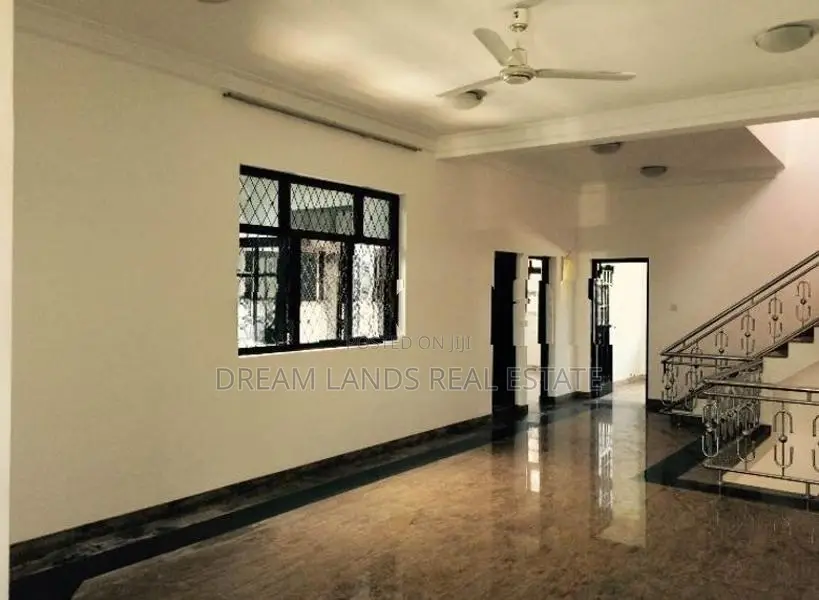4BED HOUSE FOR RENT IN MOUNT LAVINIA (SP1329)