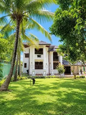 2 Storey 6 Rooms House rent in Negombo Town area