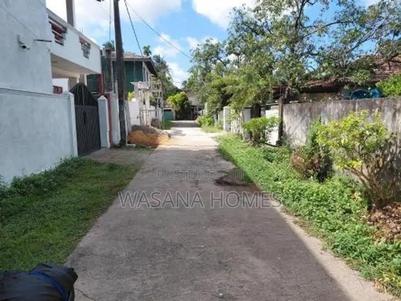 Valuable Land for Sale Boralesgamuwa