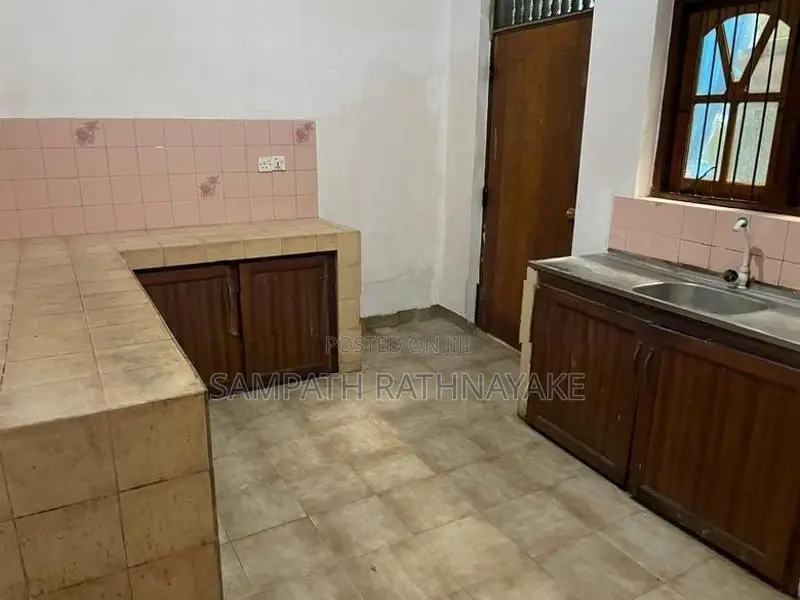 Nugegoda House For Rent