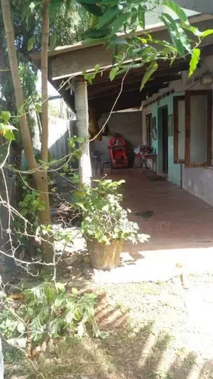 Mount Lavinia | Prime 16-Perch Land with House for Sale