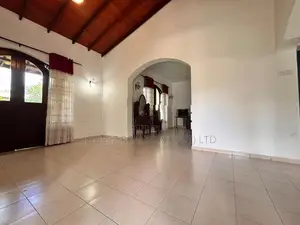 Spacious 4-Bedroom House for Rent Kottawa