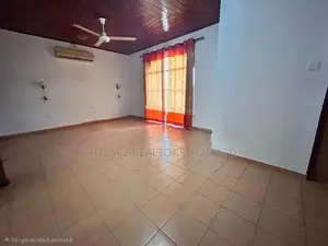 Spacious 4-Bedroom House for Rent Kottawa