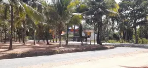 කුරුණෑගල අනුරාධපුර පාරට මුහුණලා ඉඩමක්