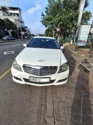 Mercedes Benz C220 2012