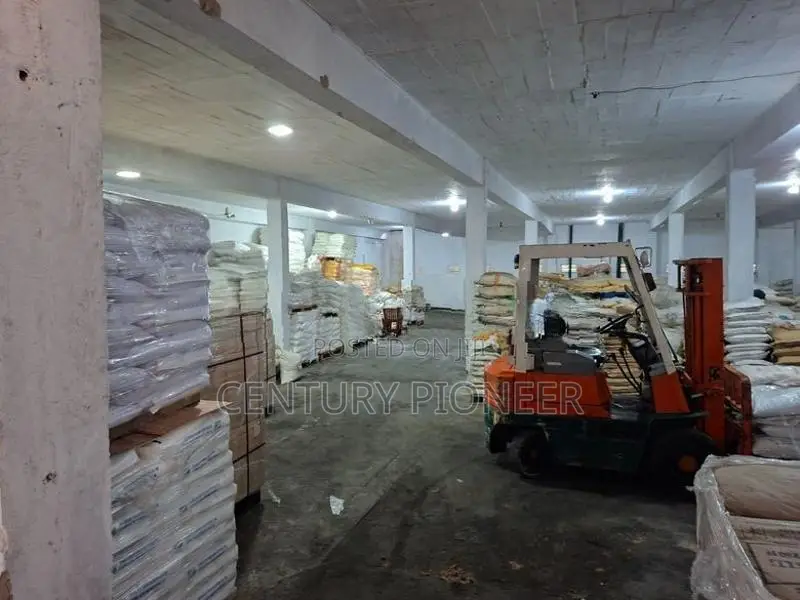 Warehouse for sale in Panchikawatta ( Colombo 10 )