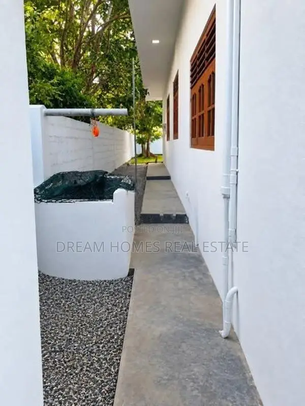 Single-Story House for Sale – Kindelpitiya