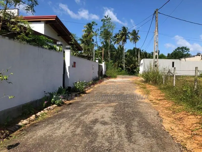 20 Perch Residential Land for Sale in Homagama