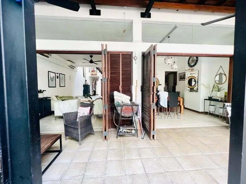 Luxury 2 Storied House for Sale in Rajagiriya