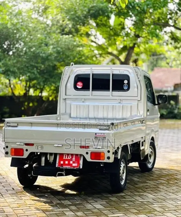 Suzuki Carry 2024