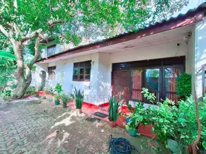 House For Land Value - Maharagama 10 Perches