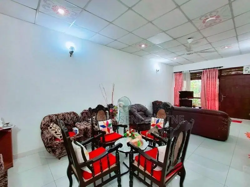House For Land Value - Maharagama 10 Perches