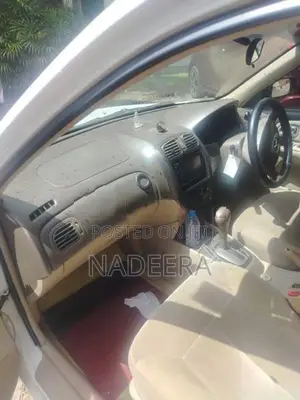 Mazda Familia 2001