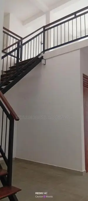 1st floor Upstair House for Rent, Inside 2 Story House, Thalapathpitiy
