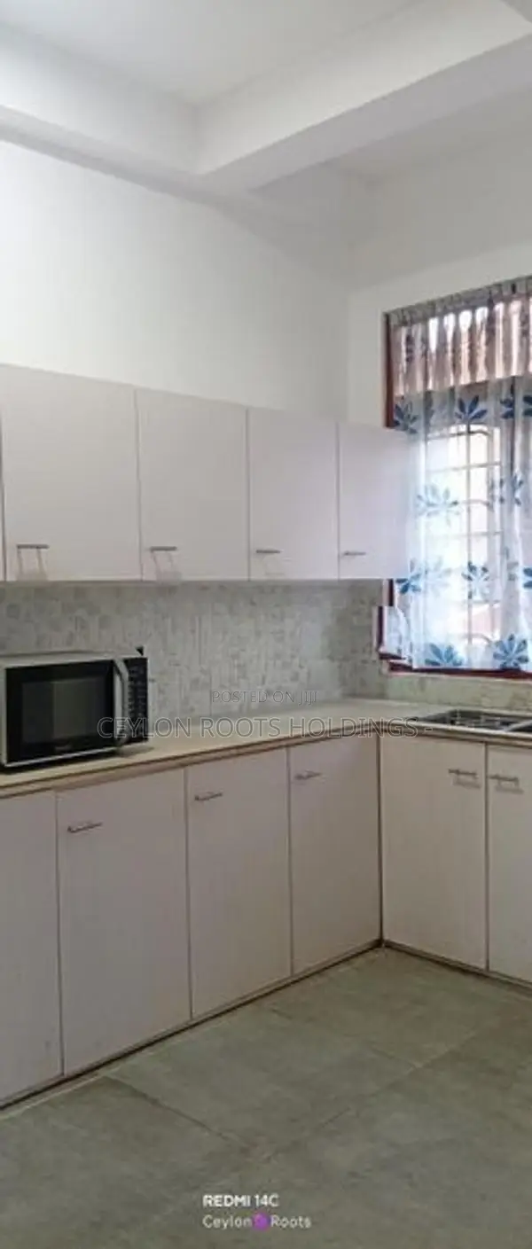 1st floor Upstair House for Rent, Inside 2 Story House, Thalapathpitiy