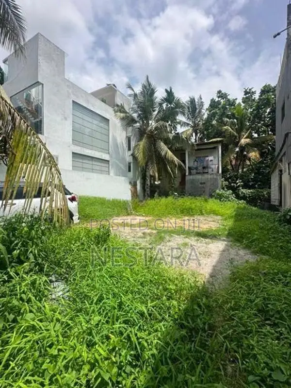 Land for Sale in Pitakotte