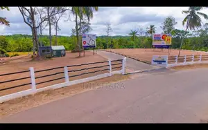 කැකනදුර බස් පාරෙන් ඉඩමක්