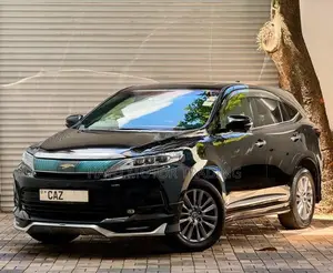 Toyota Harrier Advance Premier 2017