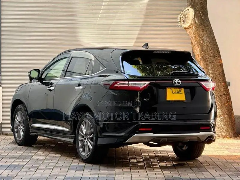 Toyota Harrier Advance Premier 2017