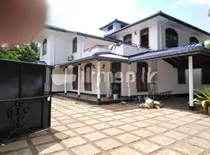 MODERN HOUSE FOR RENT IN BATTARAMULLA - 1607U