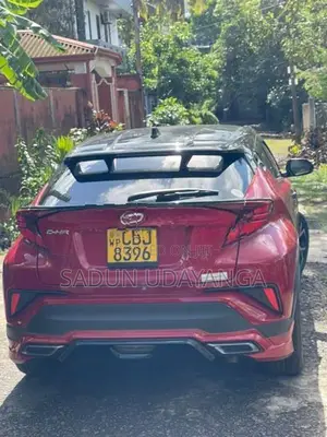 Toyota CHR NGX 10 2020