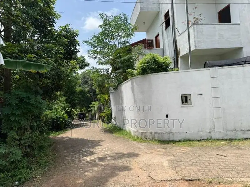 Superb 16 Perches Land for Sale in Piliyandala
