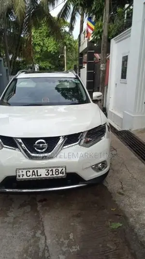 Nissan X-Trail 2015