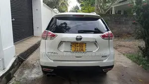 Nissan X-Trail 2015