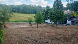 සුන්දර වෙල්යායකට මායිම්ව වෑබඩ පාර කඩවත බිම්කොටස් විකිණීමට