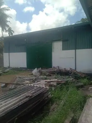 Warehouse for Sale in Seeduwa Sqft 16000