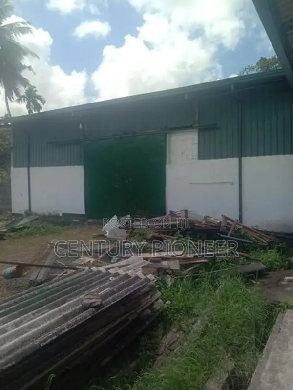 Warehouse for Sale in Seeduwa Sqft 16000