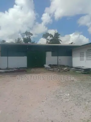 Warehouse for Sale in Seeduwa Sqft 16000