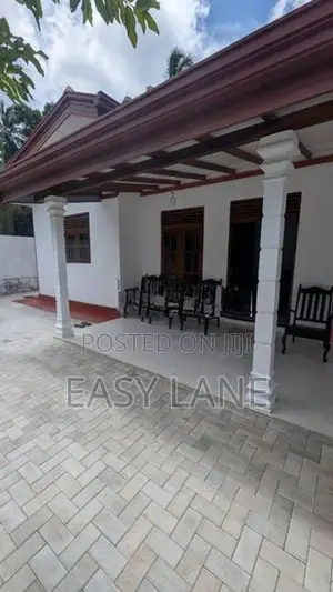 House for Sale in Weliweriya