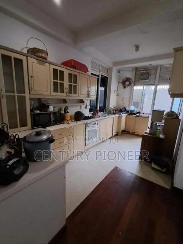 House for Sale in Colombo 5