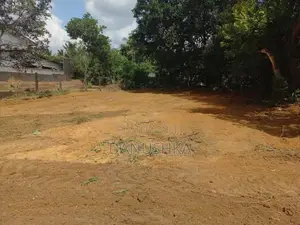 Land For Sale in Pitipana