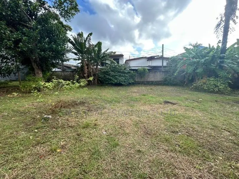 Residential Land for Sale in Thalawathugoda
