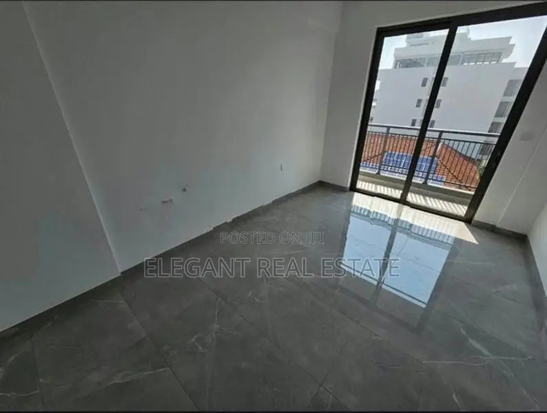 Prive - 03 Bedroom Unfurnished Apartment for Rent in Colombo 05 (A6567