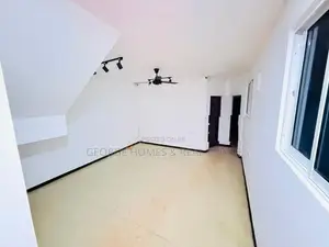 9 Bedroom House for Rent at Borella