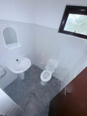 9 Bedroom House for Rent at Borella