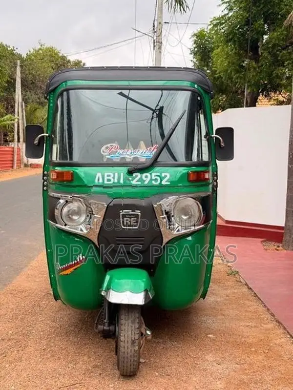Bajaj RE Three Wheeler 2019